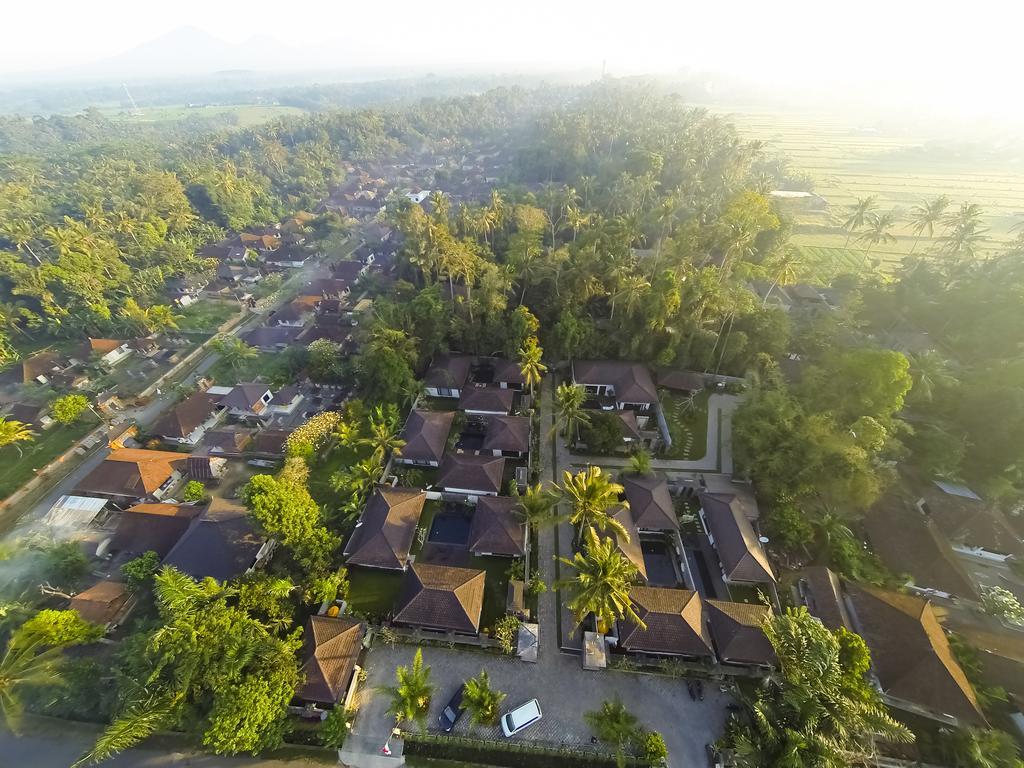 Ubud Raya Villa Esterno foto